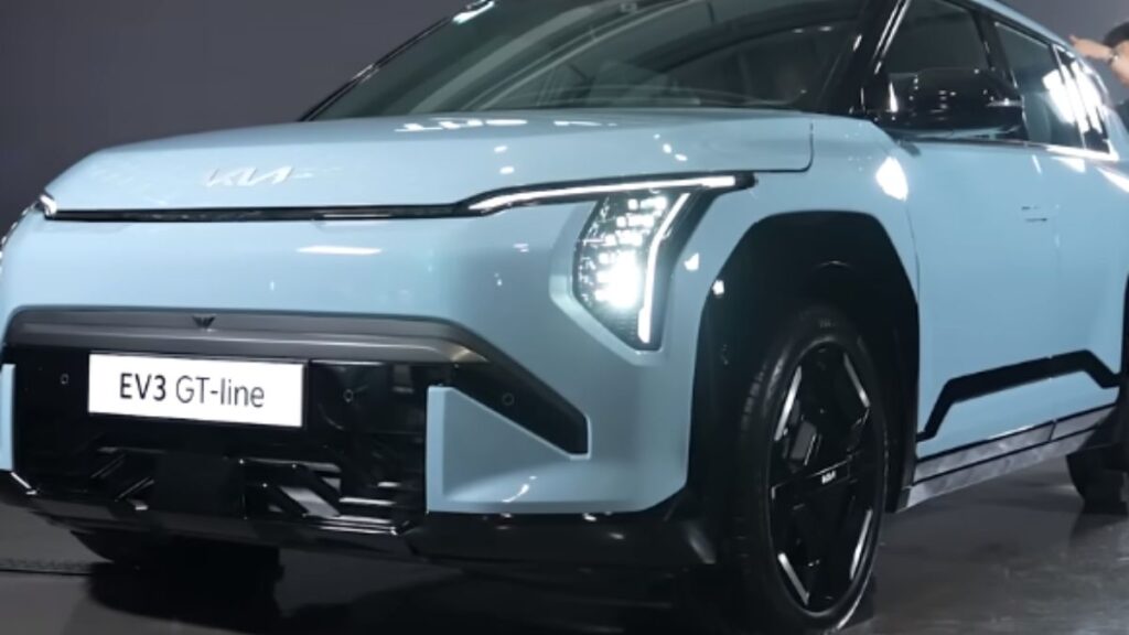 KIA EV3 SUV